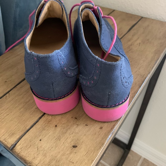 SALE!!Cole Haan Women’s Navy w/Pink Wingtips—NWOT! - Picture 6 of 8